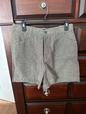 Lee Women’s Sz 12 Taupe Mid Thigh Shorts Chic Nice Casual Cotton Linen NWT